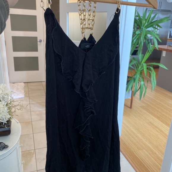 Black tank with chain sleeves - Picture 6 of 6